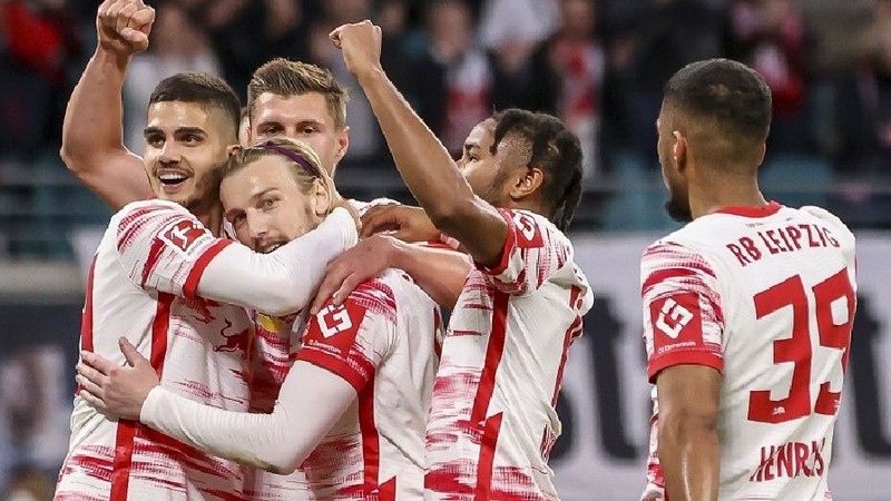 Câu lạc bộ bóng đá Leipzig là câu lạc bộ có tuổi đời nhỏ nhất tại các giải bóng đá hàng đầu Câu lạc bộ bóng đá Leipzig là câu lạc bộ có tuổi đời nhỏ nhất tại các giải bóng đá hàng đầu