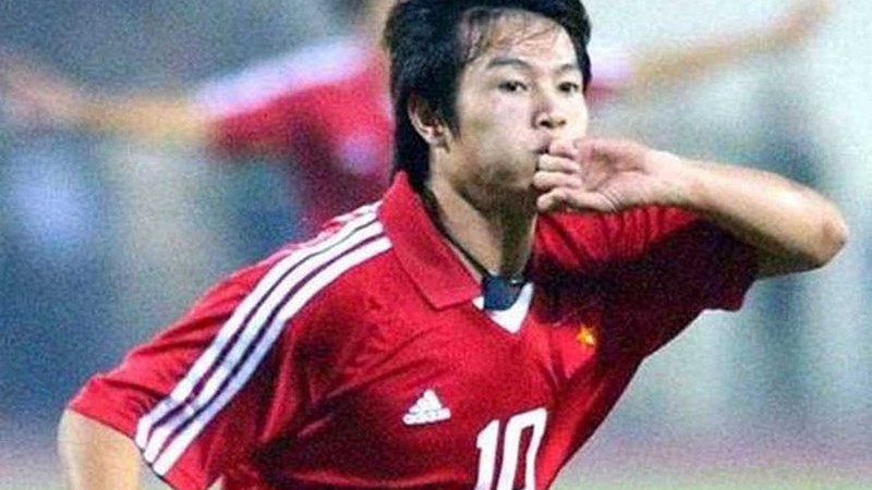 Văn Quyến nếu như không vướng phải bán độ thì có lẽ đã là huyền thoại bóng đá Việt Nam